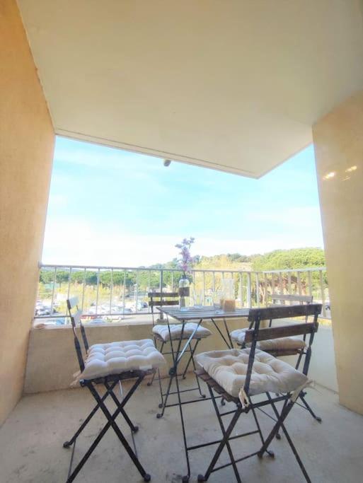 L'Escapade : Charmant T2 -Parking Gratuit, Piscine, Wifi, Clim Gruissan Exterior photo